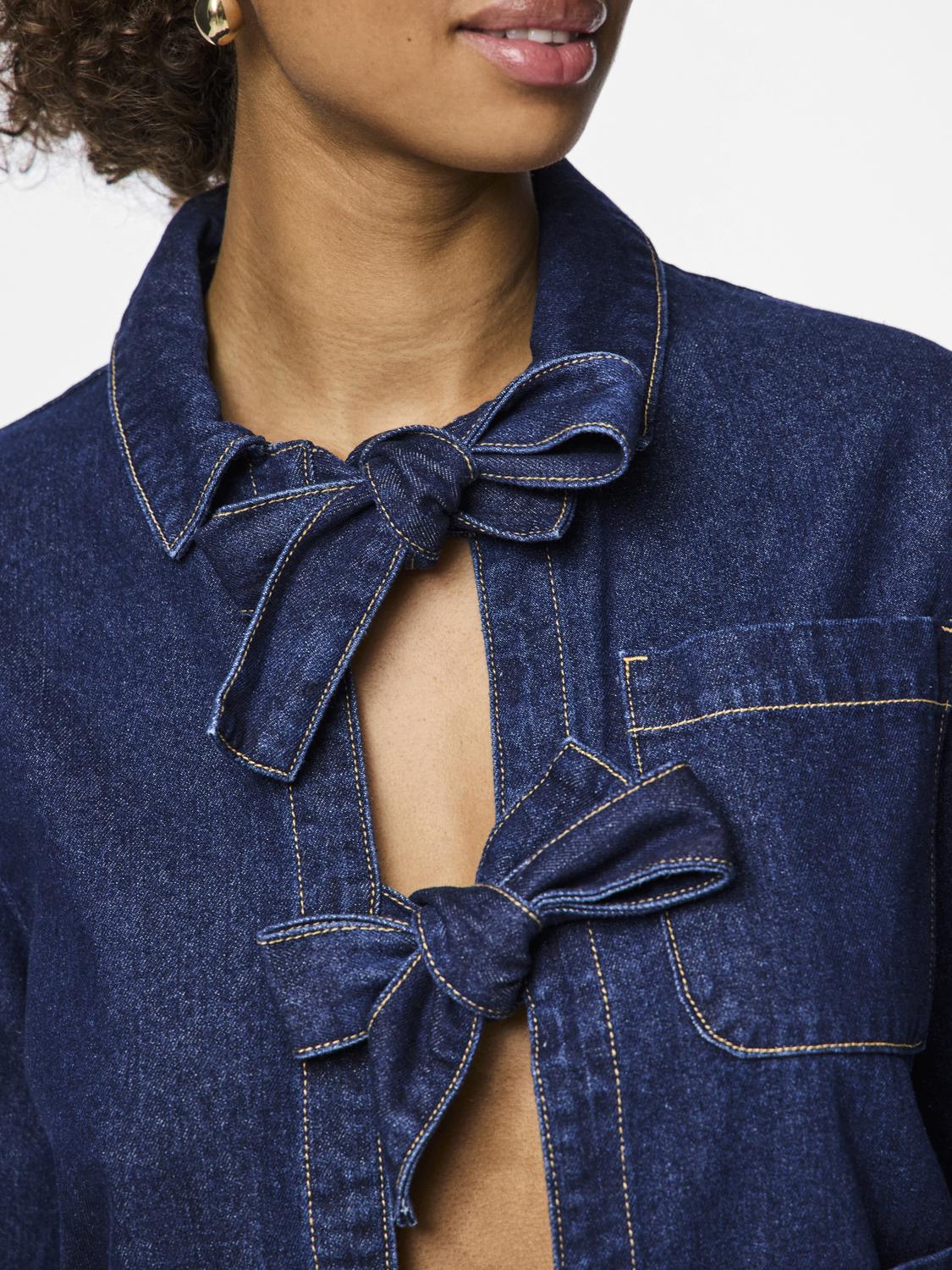 model_shot-detail